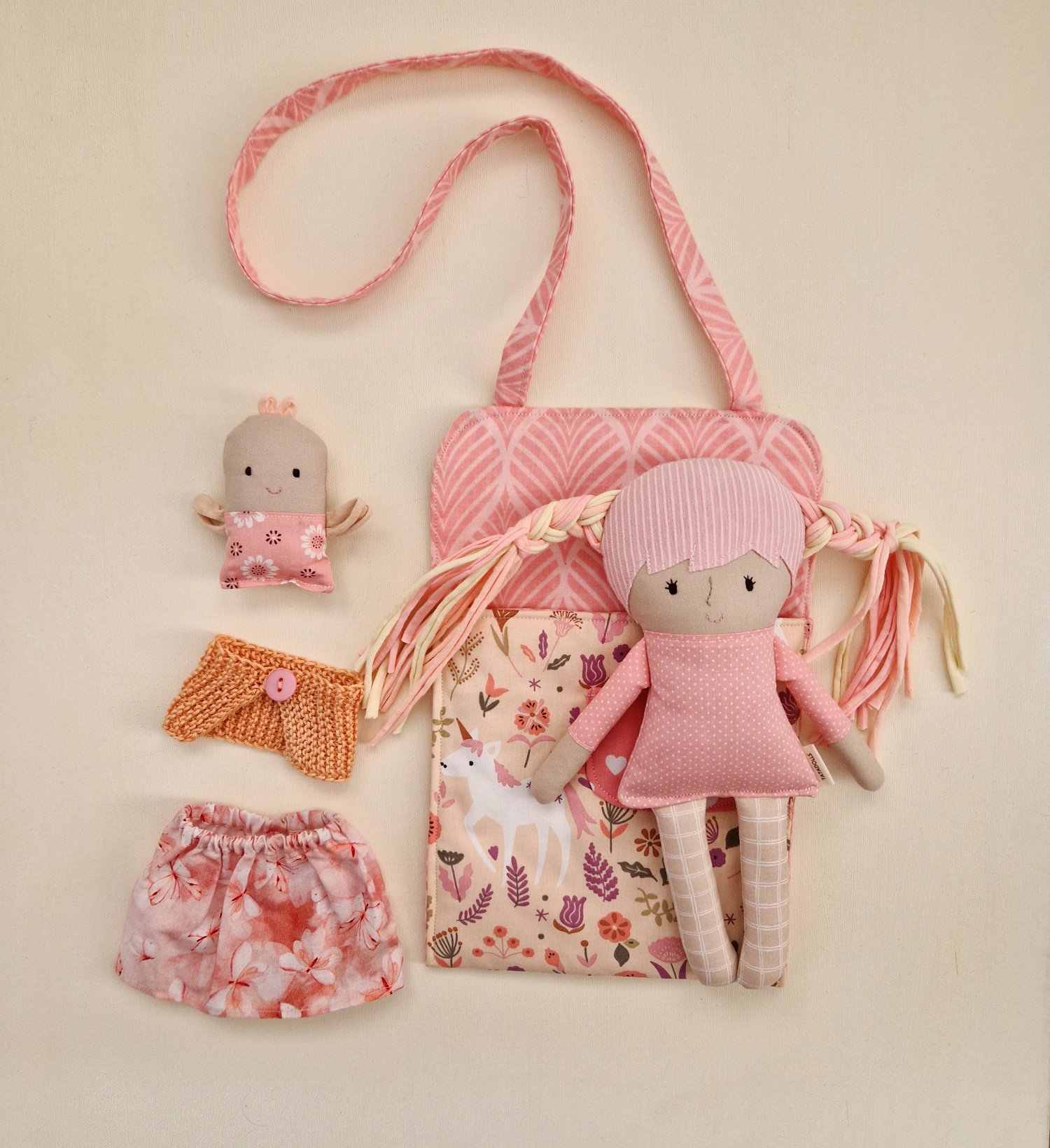 Fabric doll carrier bag with clothes and play accessories