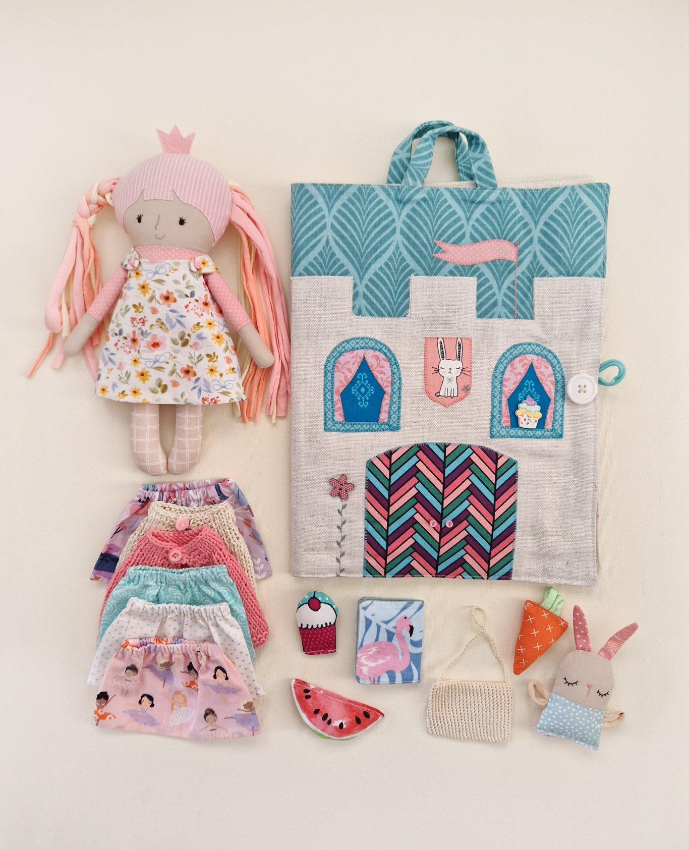 Fabric palace bag with a princess, clothes and accessories